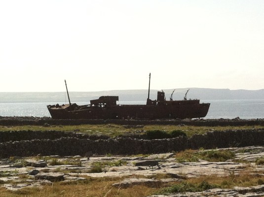 Shipwreck on the Island