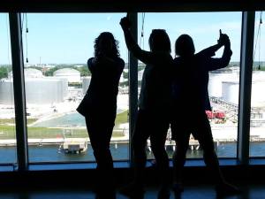 10253911_10152165353109177_1582048459648210638_n